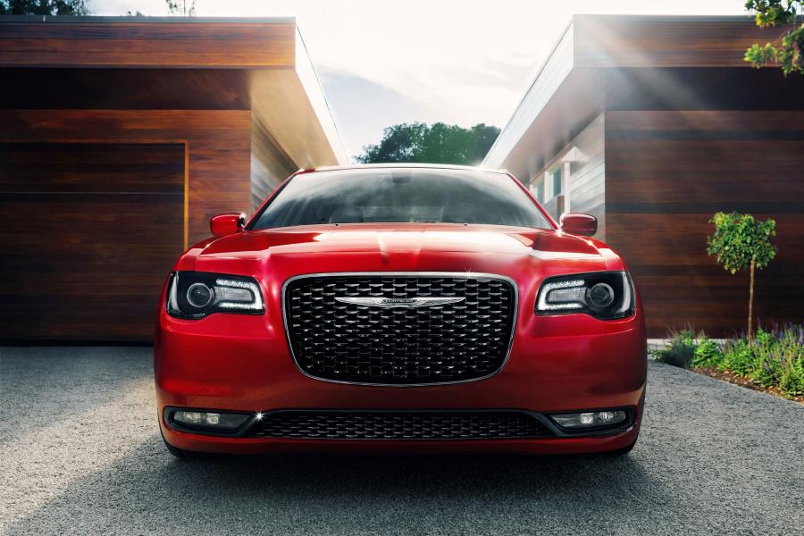  Chrysler 300C S 2015 года  (фото 41 из 59)